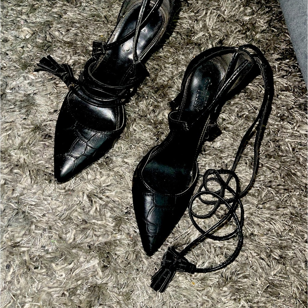 BLACK SNAKE PRINT HEELS